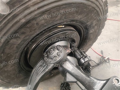 【کیس】ڈبل والو کور آف-سڑک کے ٹائر اور اسٹیل کے پہیے